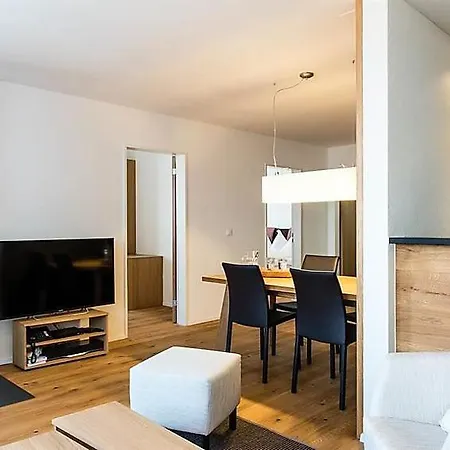 Apartment Sleeps 6 Wifi